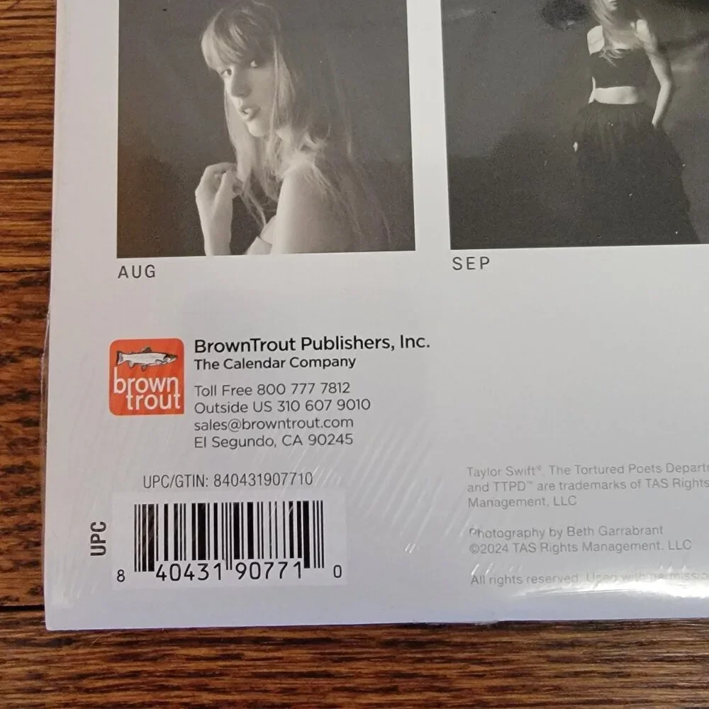Taylor Swift 2026 Official 16 Month Calendar, 12